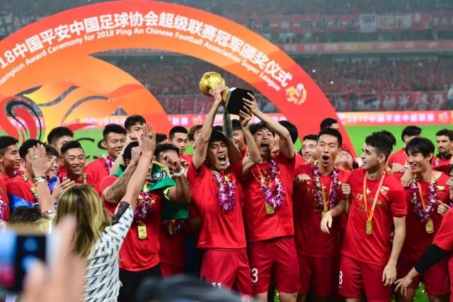欧洲足坛夏窗转会：利物浦3500万欧签下莱昂尼